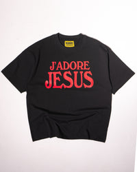 "J'ADORE JESUS" TEE - BLACK